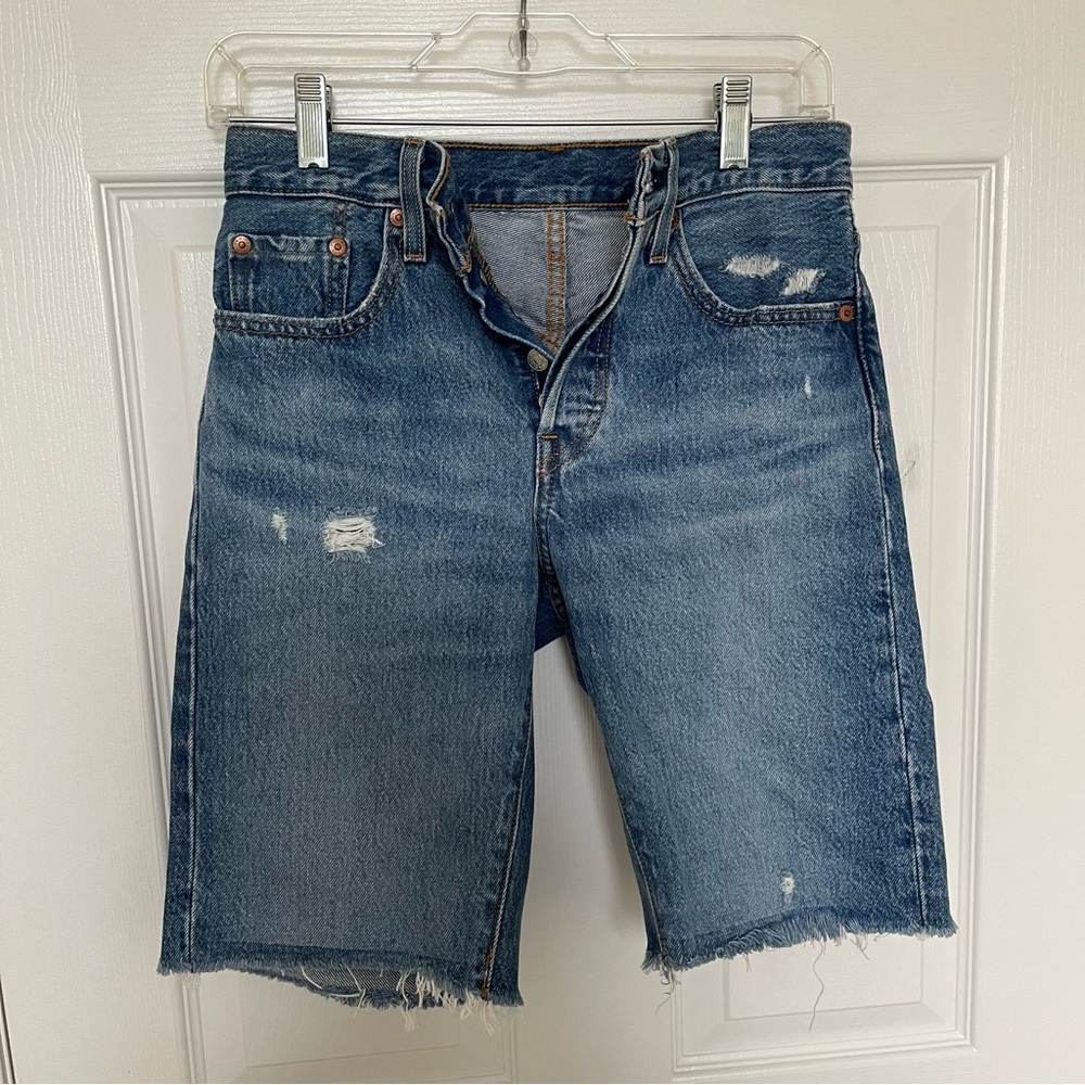 Levi long Jean shorts size:24
